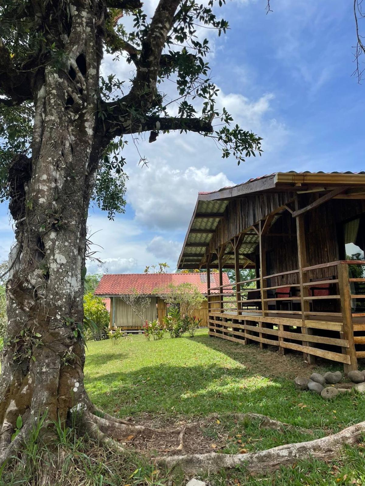 Santa Maria Volcano Lodge Hacienda Santa María Bagian luar foto